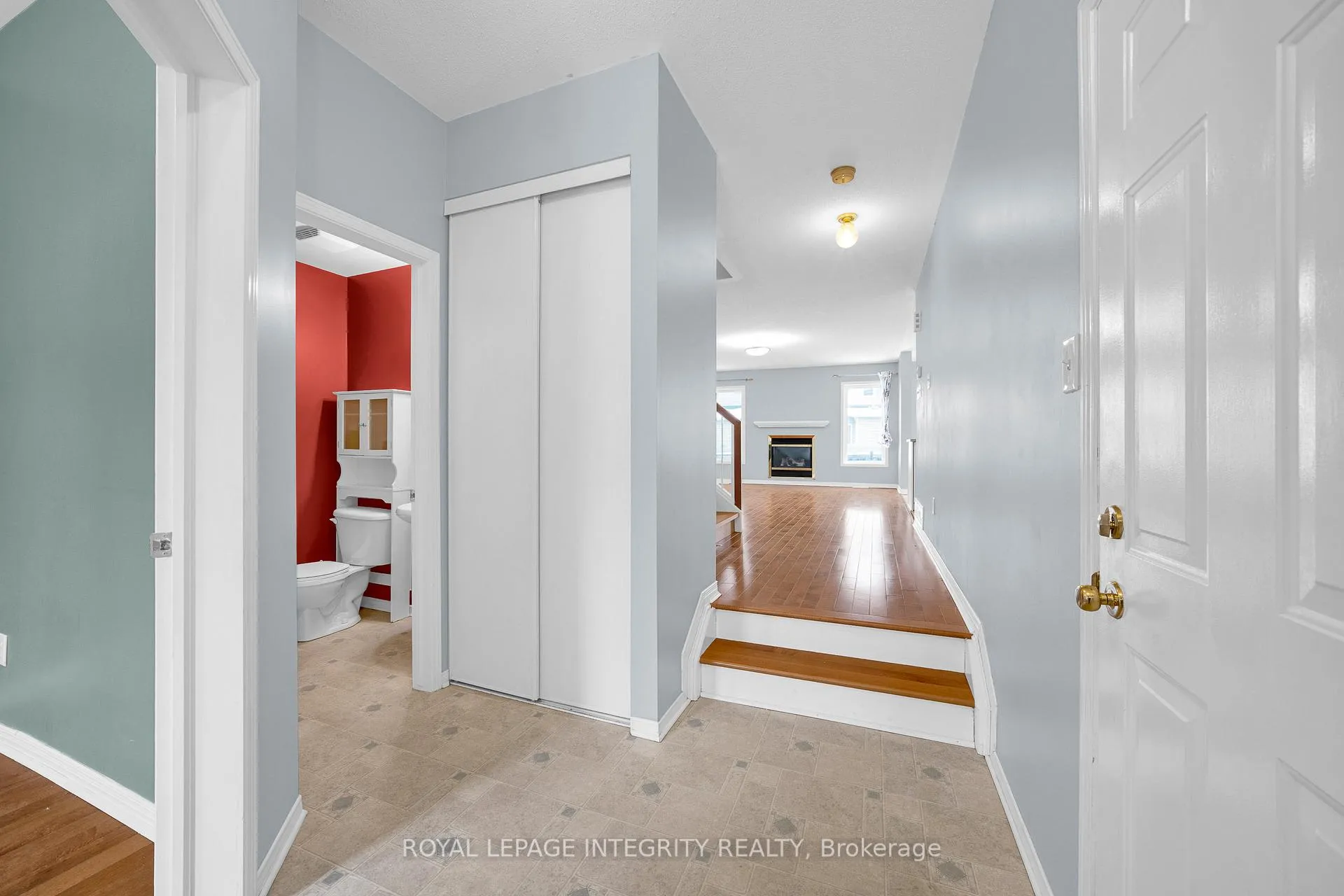 Photo 2 of 37 Barnstone Drive, Ottawa, Barrhaven East — HOMEH