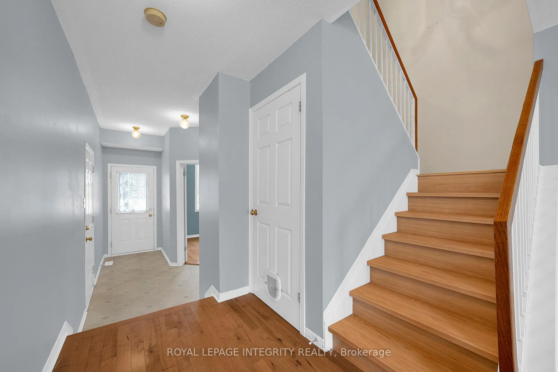 Photo 5 of 37 Barnstone Drive, Ottawa, Barrhaven East — HOMEH