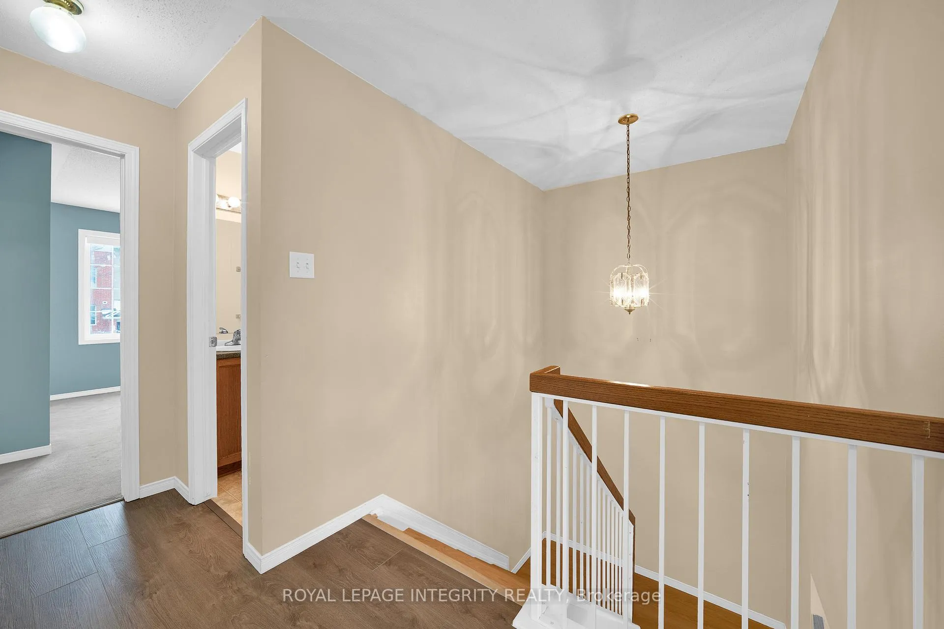 Photo 13 of 37 Barnstone Drive, Ottawa, Barrhaven East — HOMEH