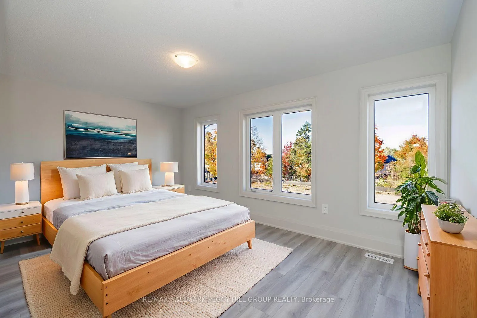 Photo 163 of 176 Durham Avenue, Barrie, Rural Barrie Southeast — HOMEH