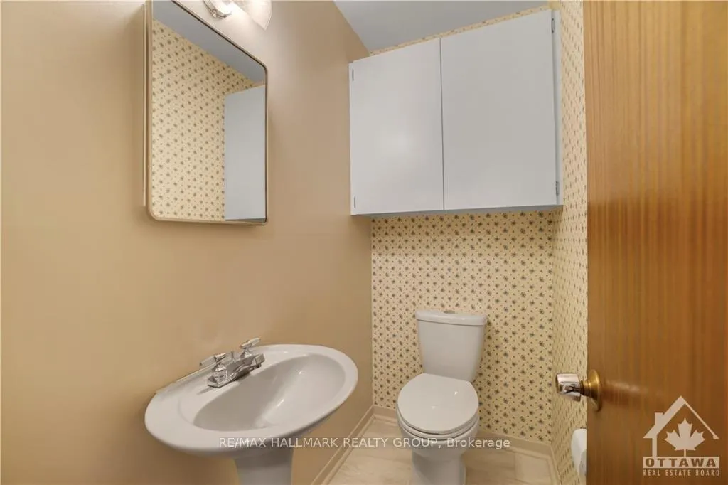 Photo 190 of Unit A, 714 Buxton Crescent, Ottawa, Riverside Park South — HOMEH