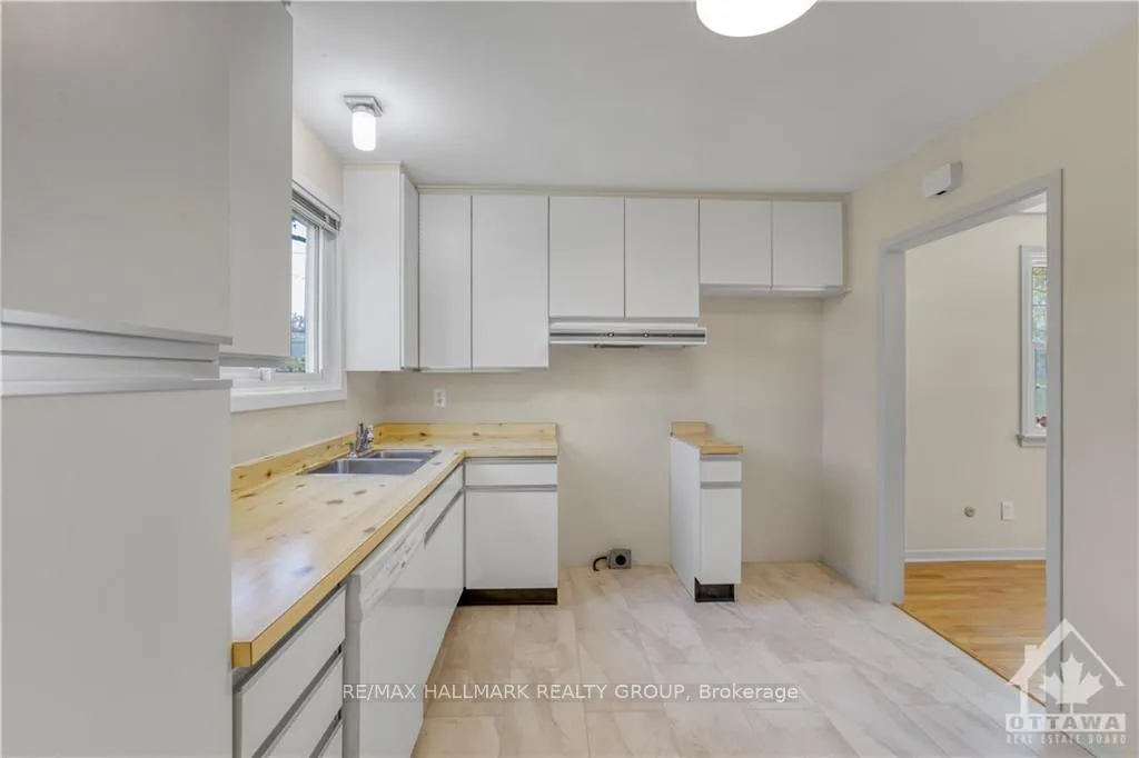 Photo 262 of Unit A, 714 Buxton Crescent, Ottawa, Riverside Park South — HOMEH