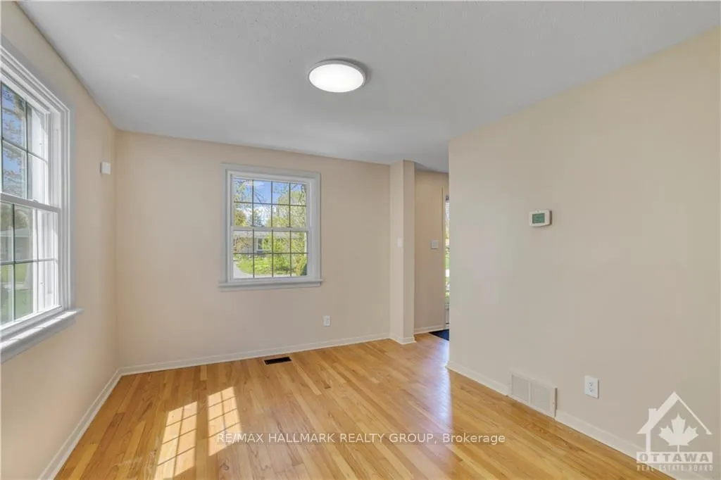 Photo 362 of Unit A, 714 Buxton Crescent, Ottawa, Riverside Park South — HOMEH