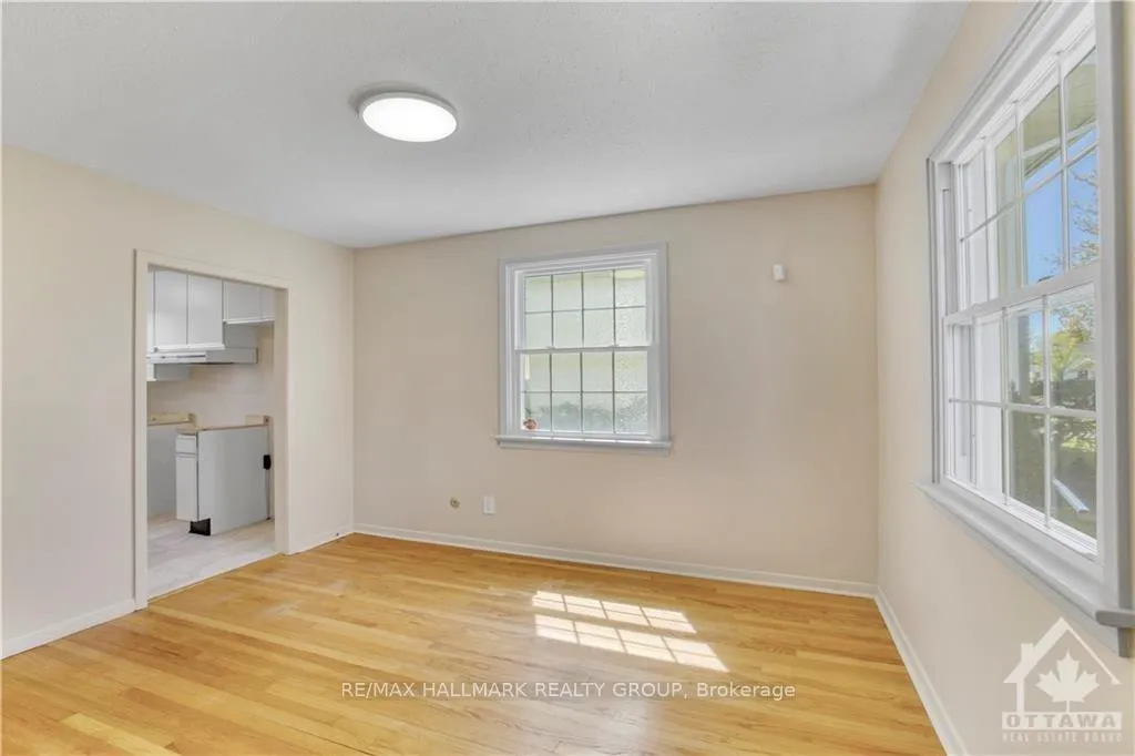 Photo 415 of Unit A, 714 Buxton Crescent, Ottawa, Riverside Park South — HOMEH