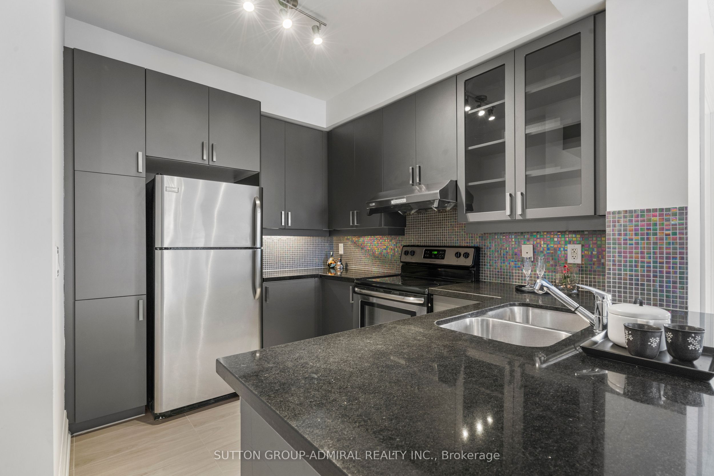 Photo 46 of Unit 407, 151 Upper Duke Crescent, Markham, Unionville — HOMEH