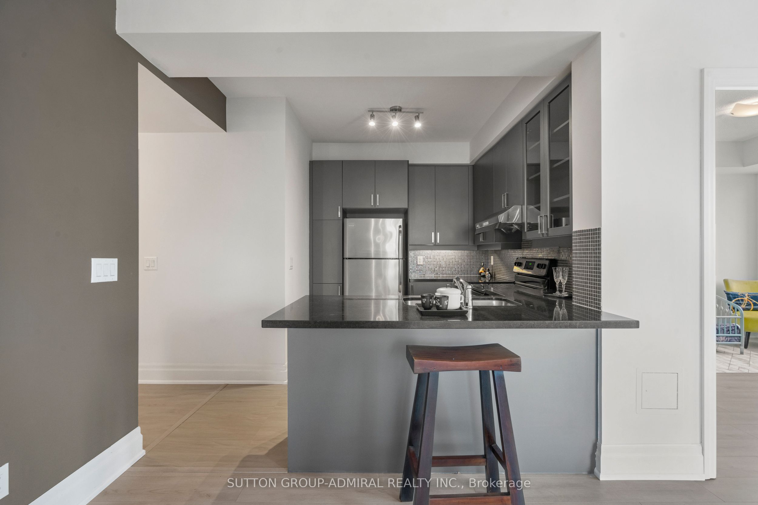 Photo 47 of Unit 407, 151 Upper Duke Crescent, Markham, Unionville — HOMEH
