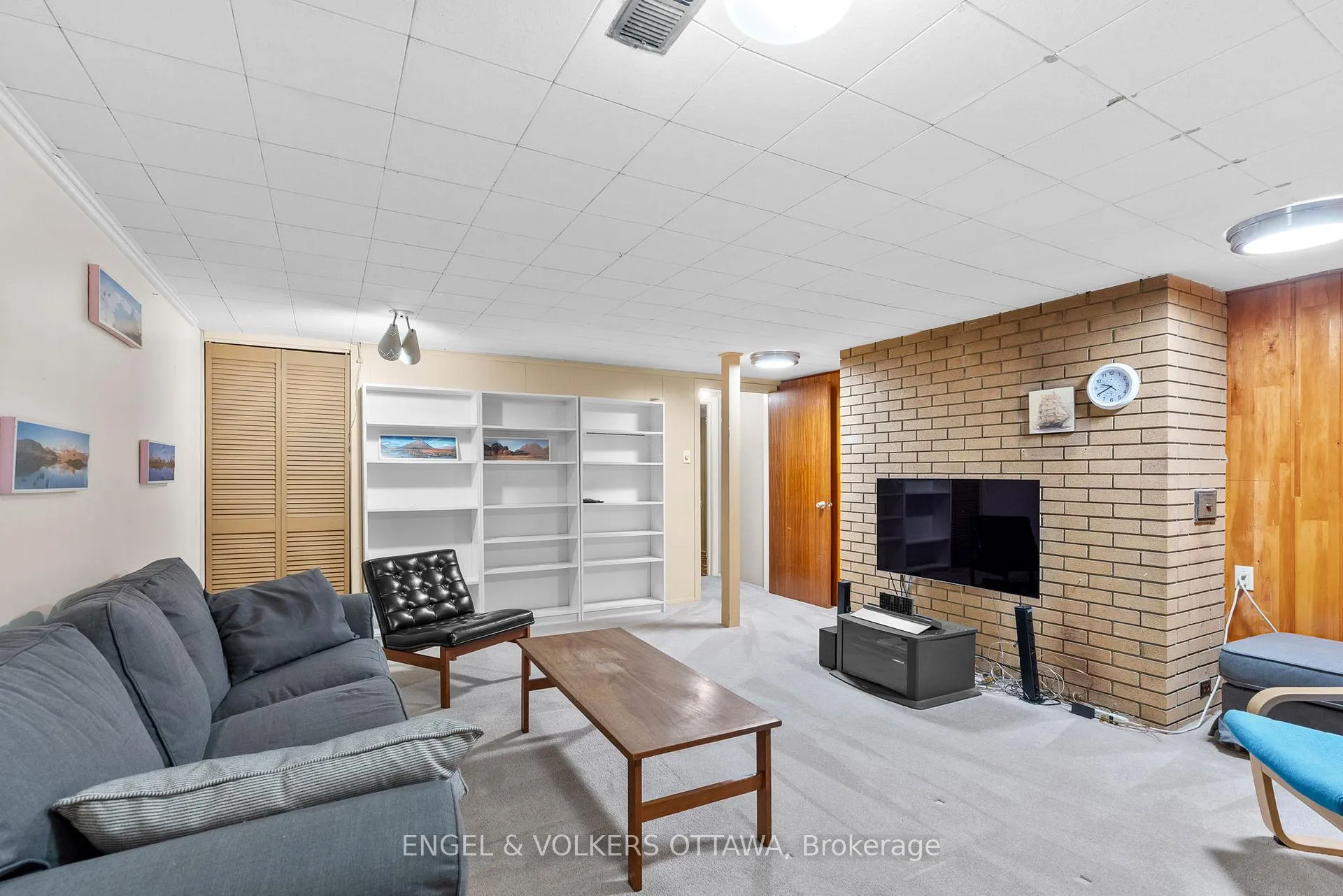 Photo 359 of 941 Cromwell Drive, Ottawa, Riverside Park — HOMEH
