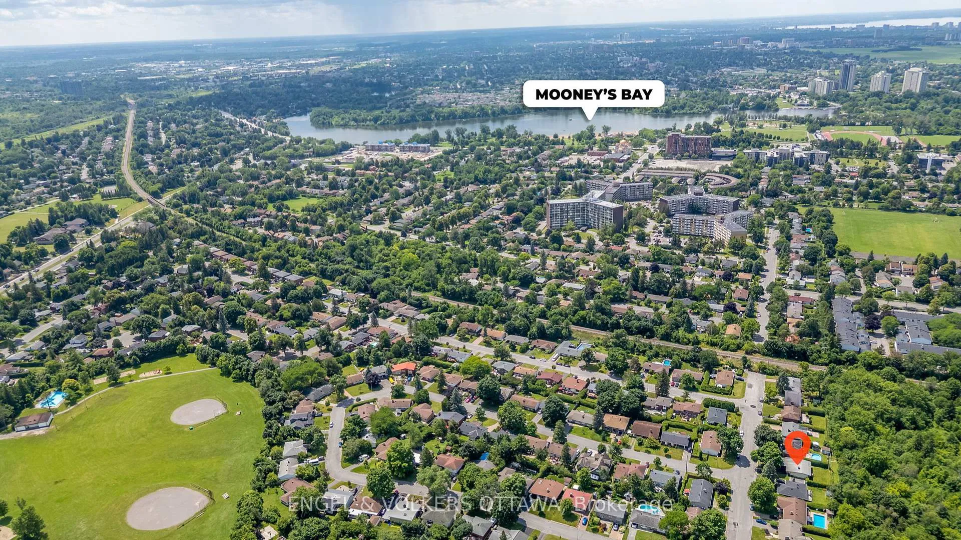 Photo 481 of 941 Cromwell Drive, Ottawa, Riverside Park — HOMEH