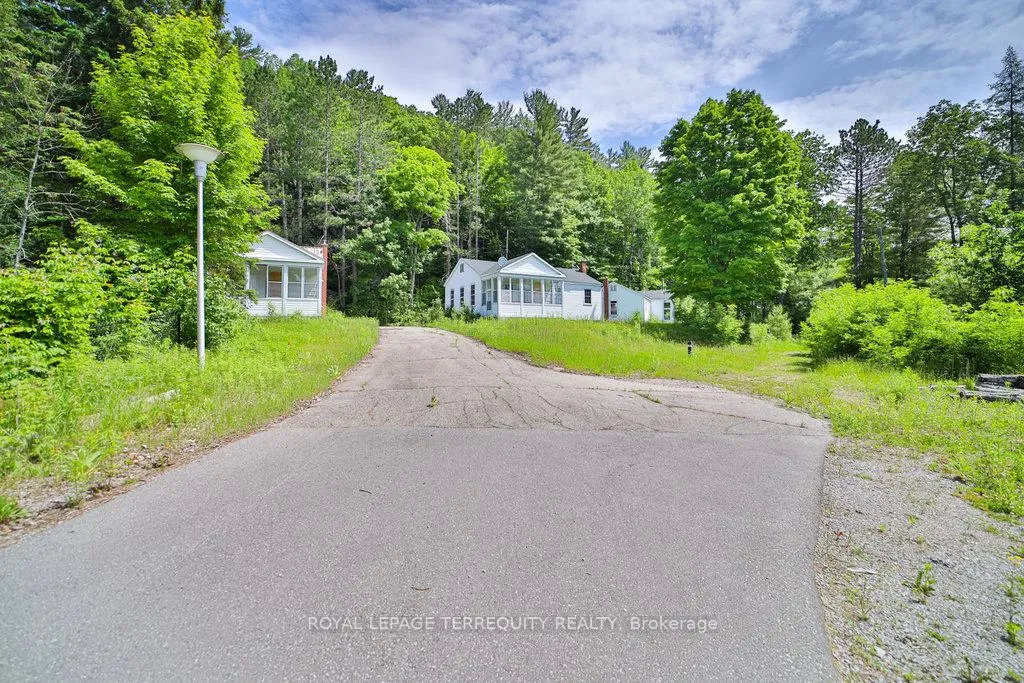 Photo 403 of 20130 ON-35, Algonquin Highlands, Sherborne — HOMEH