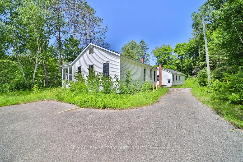 Photo 415 of 20130 ON-35, Algonquin Highlands, Sherborne — HOMEH
