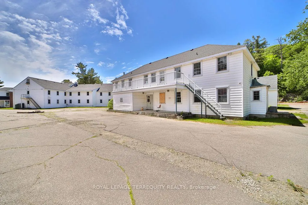 Photo 481 of 20130 ON-35, Algonquin Highlands, Sherborne — HOMEH