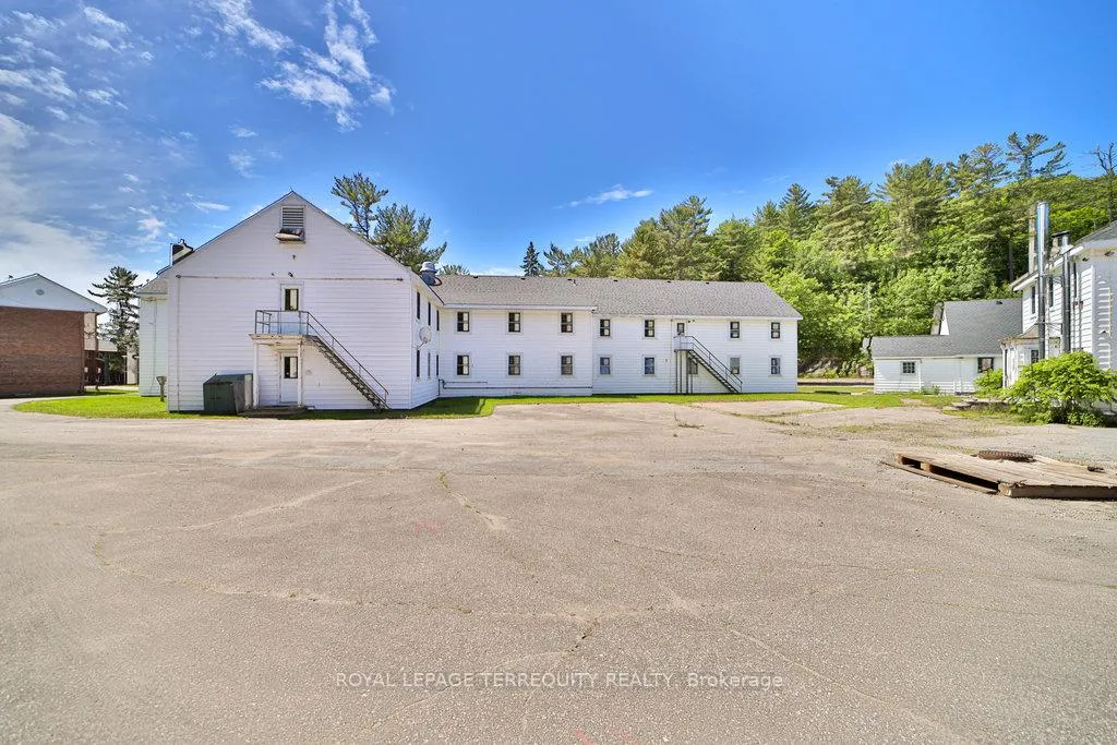 Photo 496 of 20130 ON-35, Algonquin Highlands, Sherborne — HOMEH
