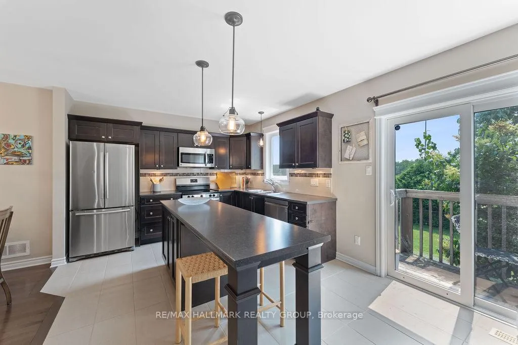 Photo 94 of 116 Brilia Private, Ottawa, Beacon Hill South — HOMEH