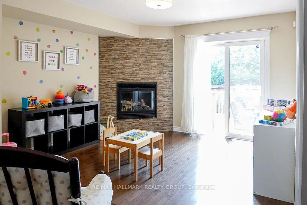 Photo 273 of 116 Brilia Private, Ottawa, Beacon Hill South — HOMEH