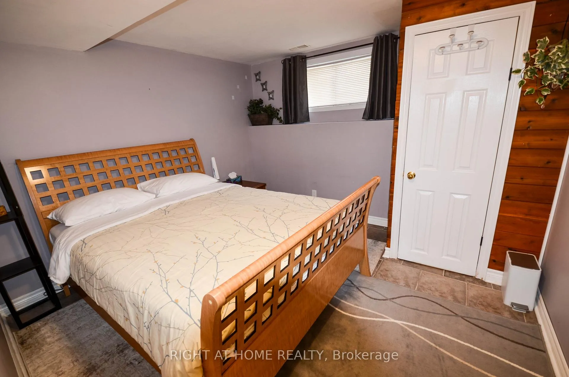 Photo 6 of 49 Winfield Drive, Tay, Victoria Harbour — HOMEH