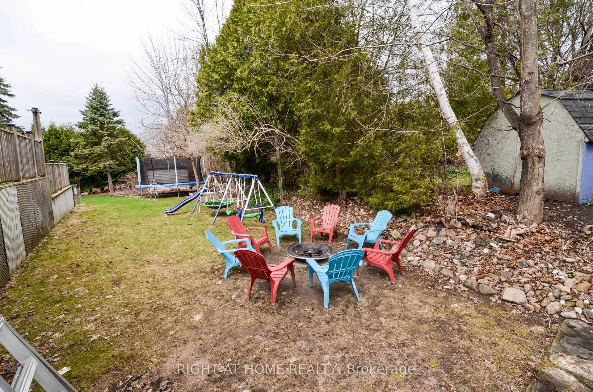 Photo 12 of 49 Winfield Drive, Tay, Victoria Harbour — HOMEH