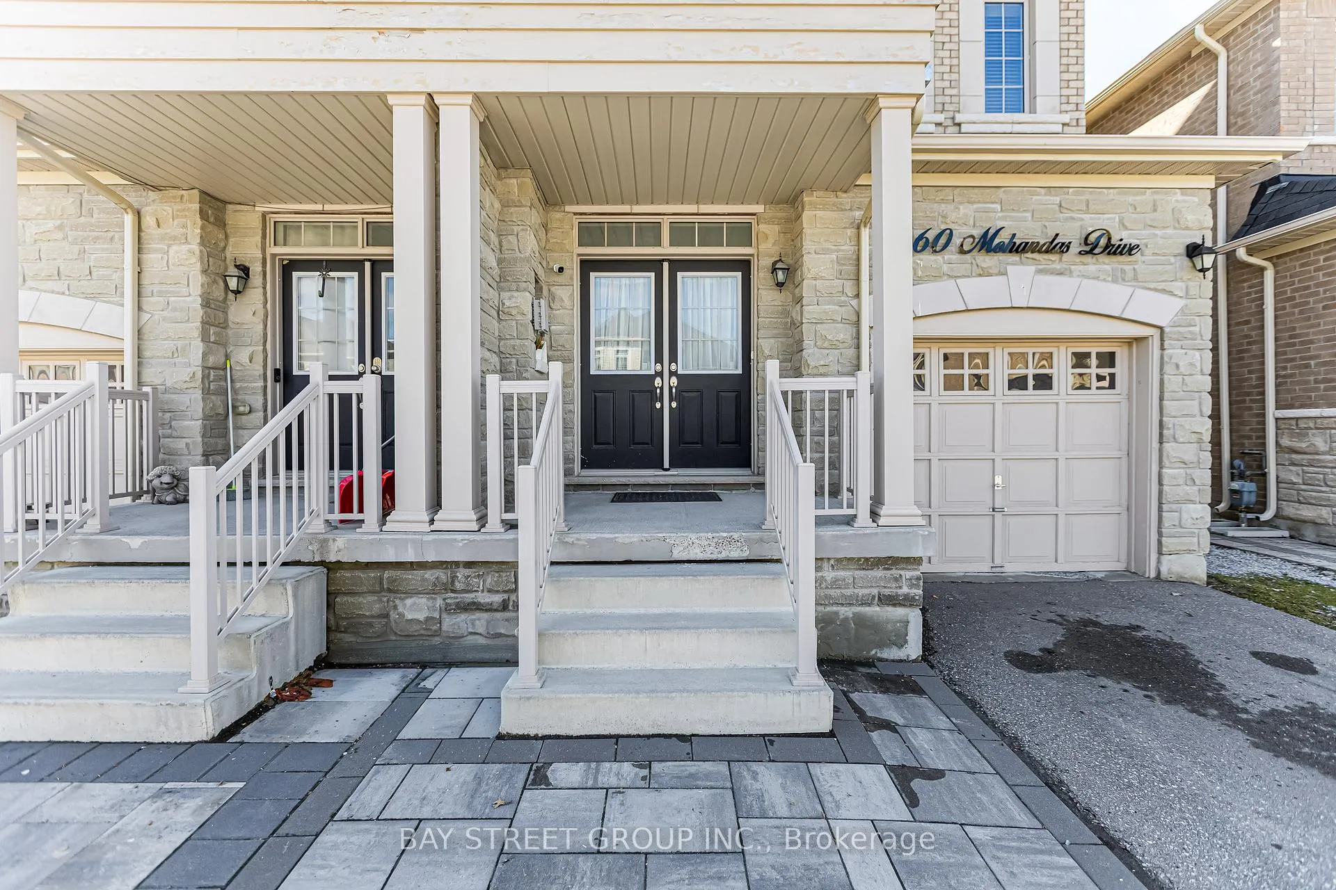 Photo 2 of 60 Mohandas Drive, Markham, Cedarwood — HOMEH