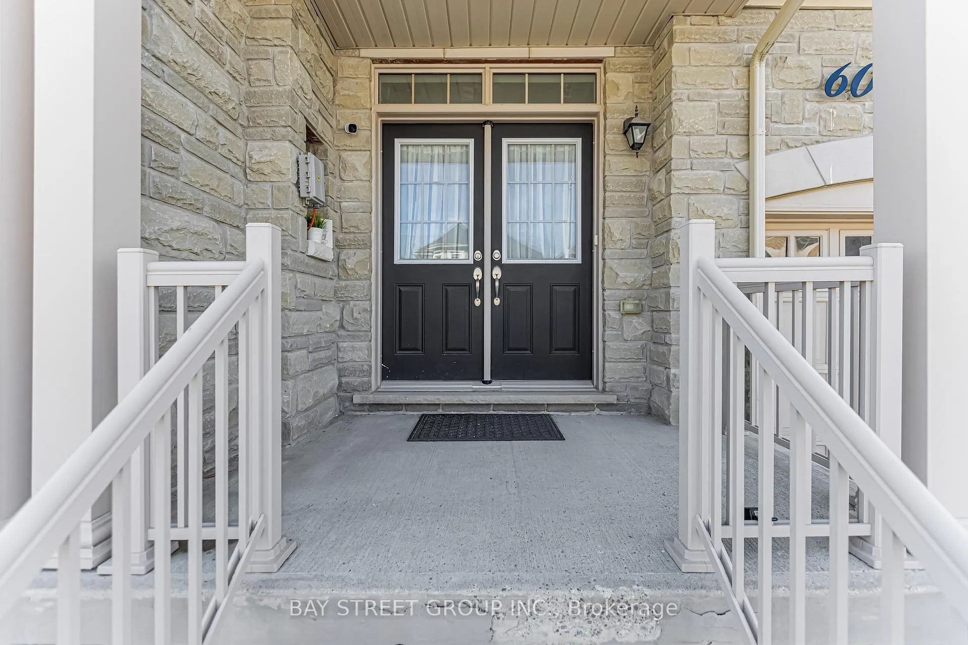 Photo 3 of 60 Mohandas Drive, Markham, Cedarwood — HOMEH