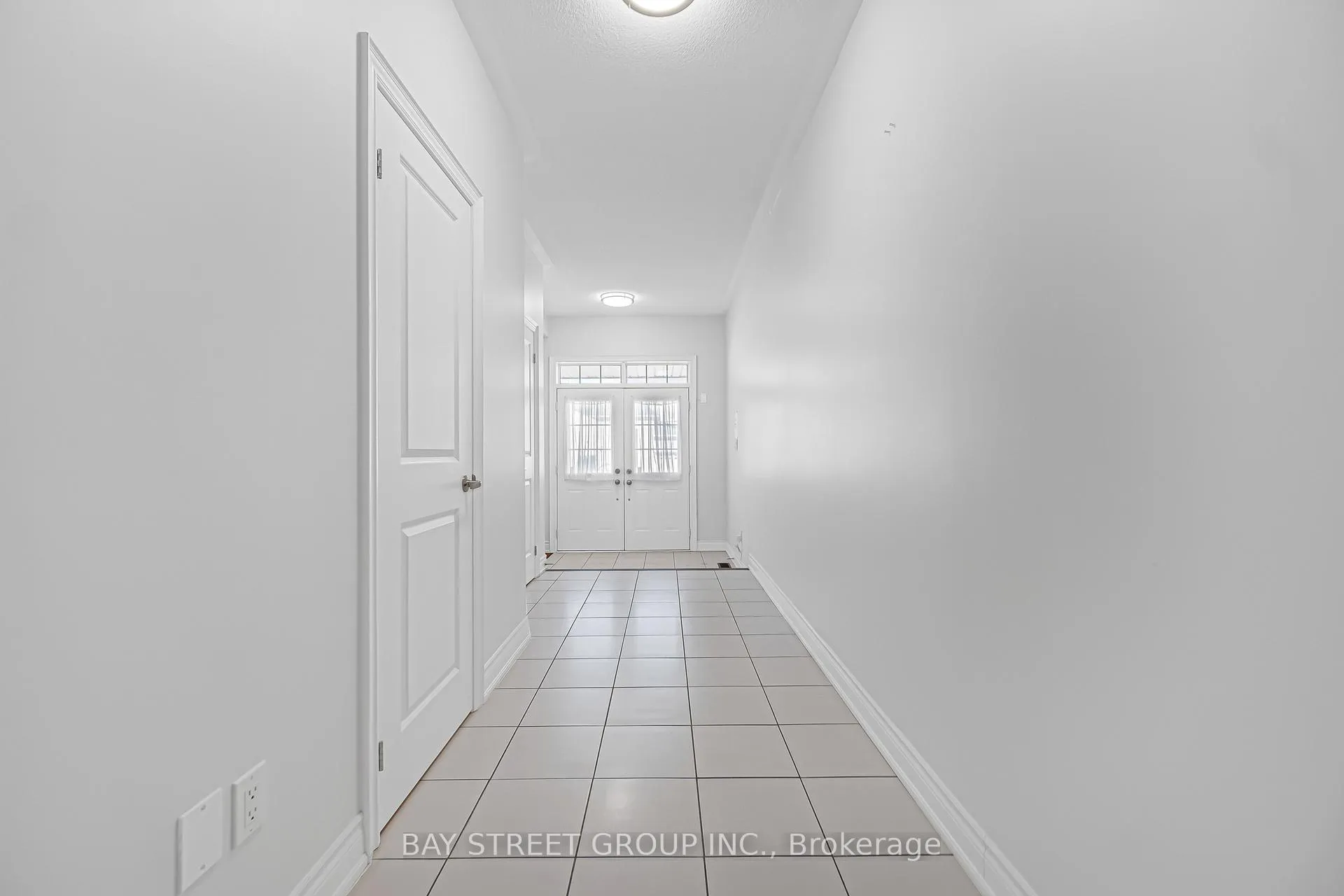 Photo 5 of 60 Mohandas Drive, Markham, Cedarwood — HOMEH