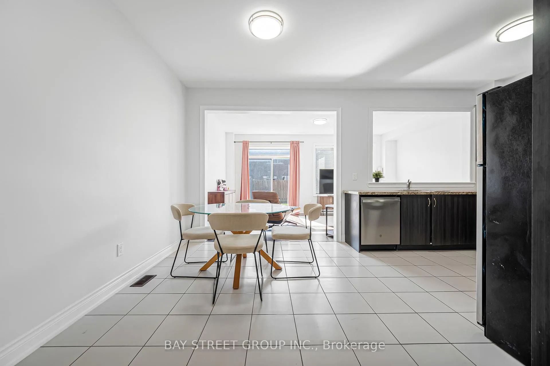 Photo 17 of 60 Mohandas Drive, Markham, Cedarwood — HOMEH
