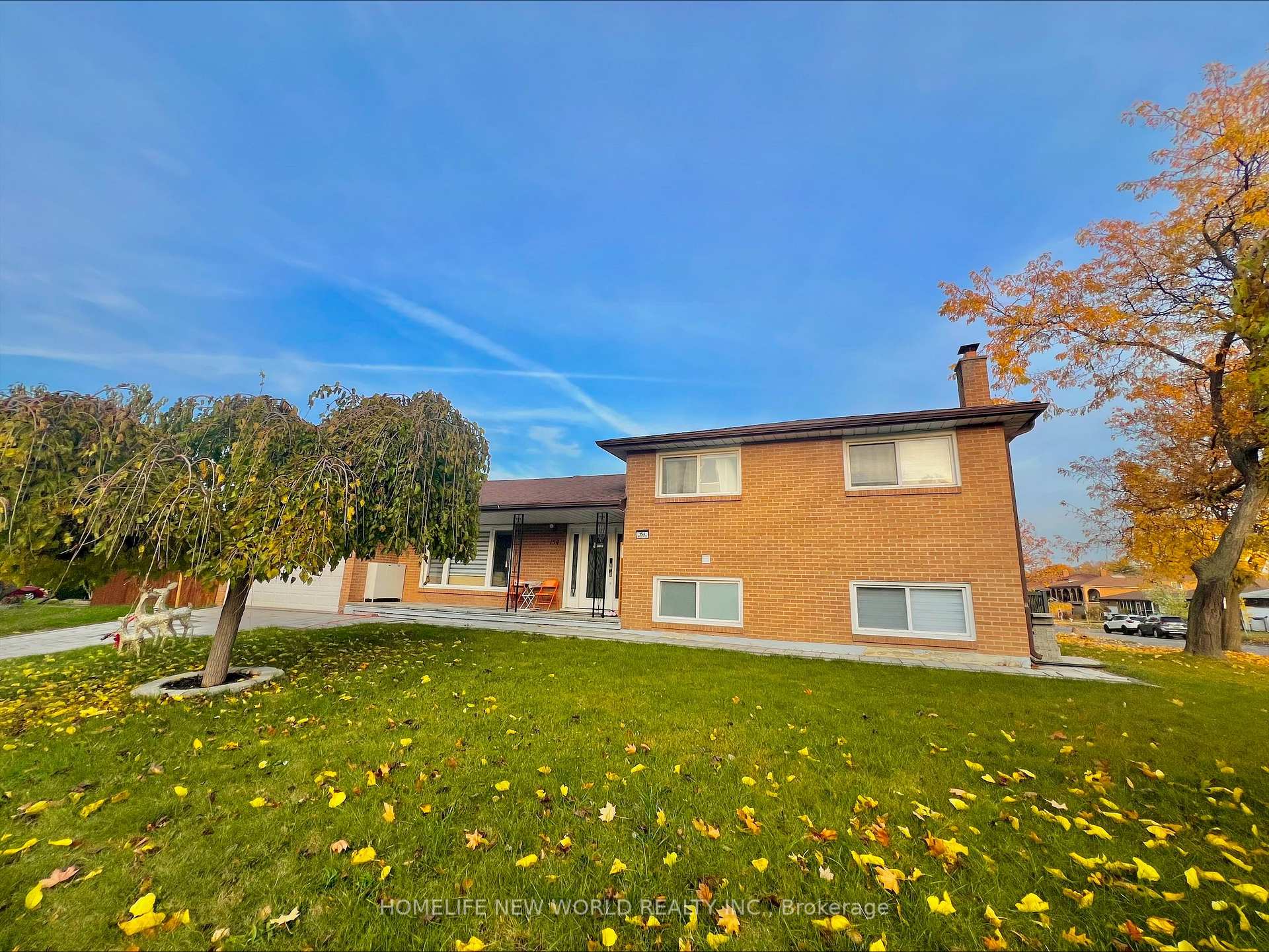 Photo 3 of 154 Weir Crescent, Scarborough, West Hill — HOMEH