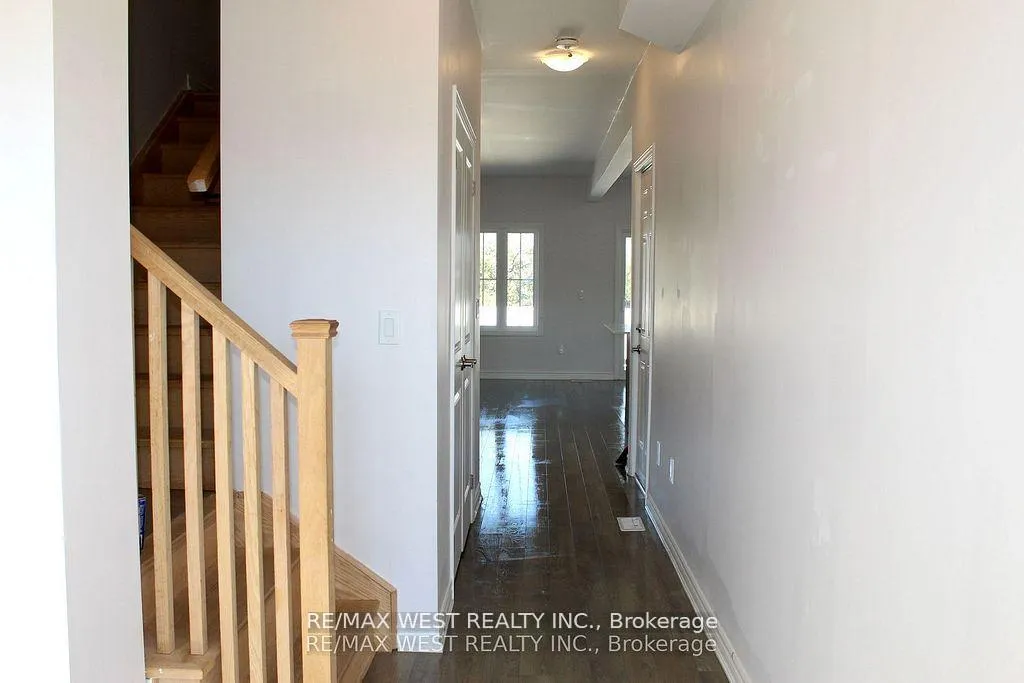 Photo 5 of 26 Glacier Crescent, Belleville, Belleville Ward — HOMEH