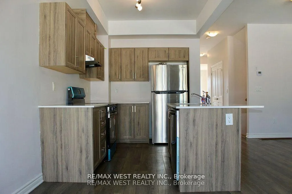 Photo 7 of 26 Glacier Crescent, Belleville, Belleville Ward — HOMEH