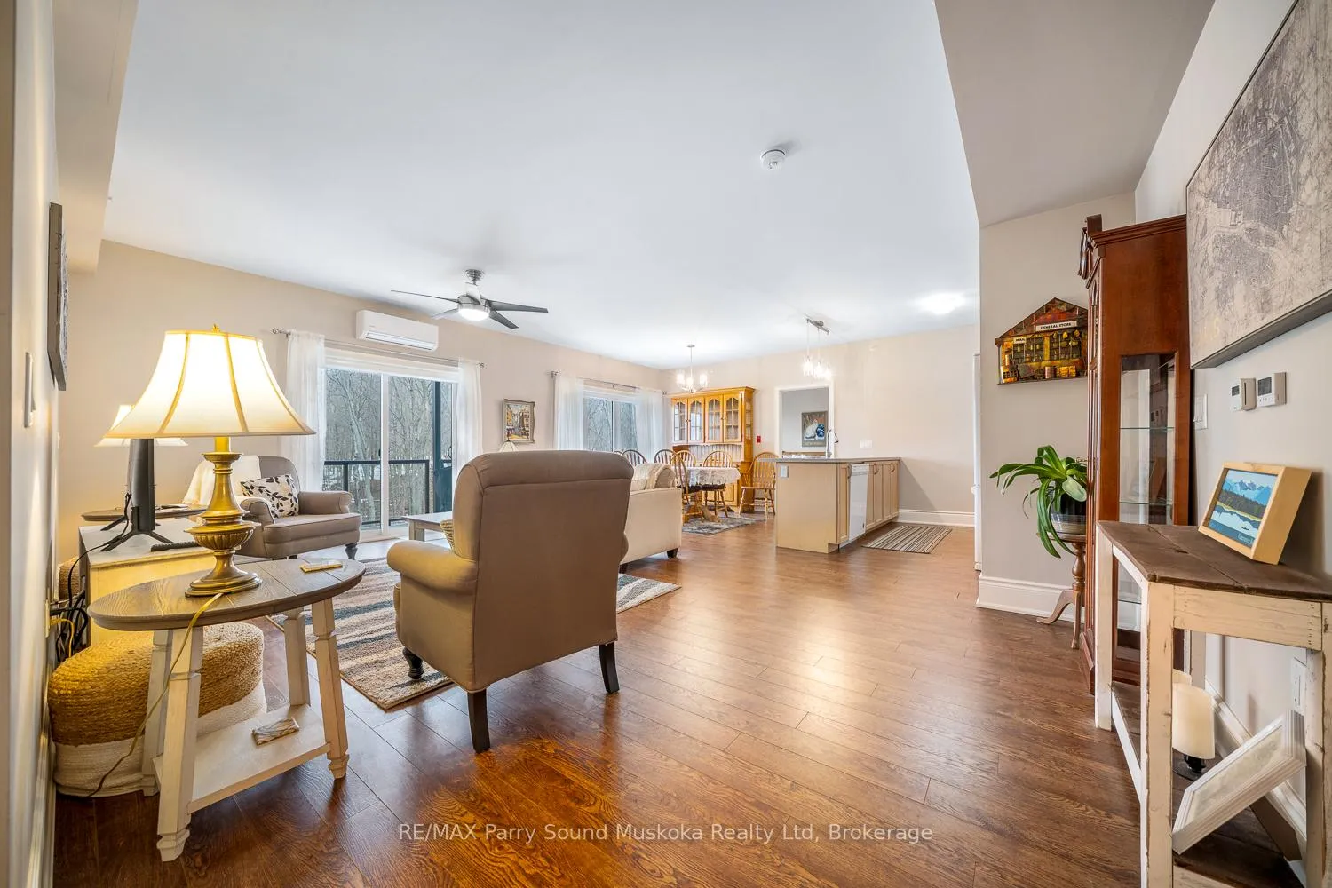 Photo 10 of Unit 401, 11B Salt Dock Road, Parry Sound — HOMEH