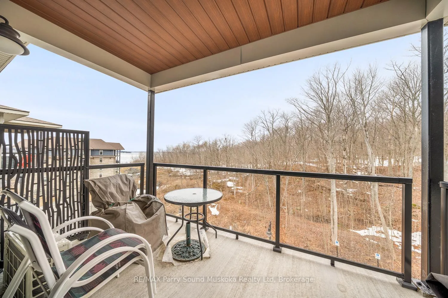 Photo 32 of Unit 401, 11B Salt Dock Road, Parry Sound — HOMEH