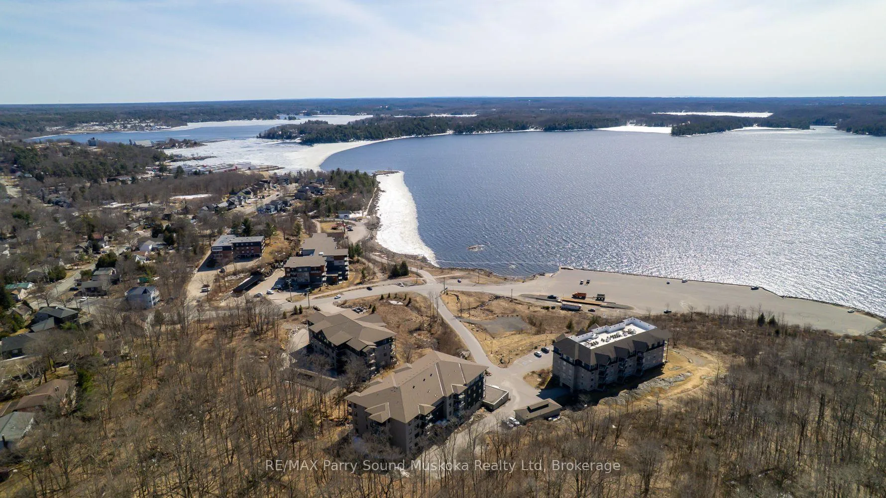Photo 33 of Unit 401, 11B Salt Dock Road, Parry Sound — HOMEH