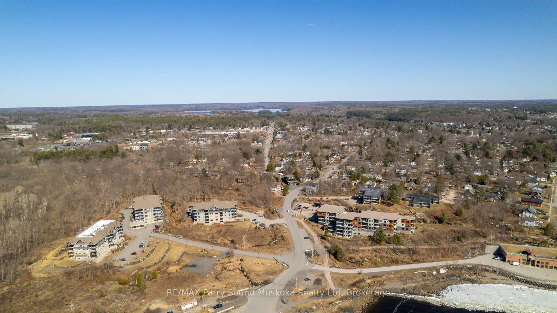 Photo 38 of Unit 401, 11B Salt Dock Road, Parry Sound — HOMEH