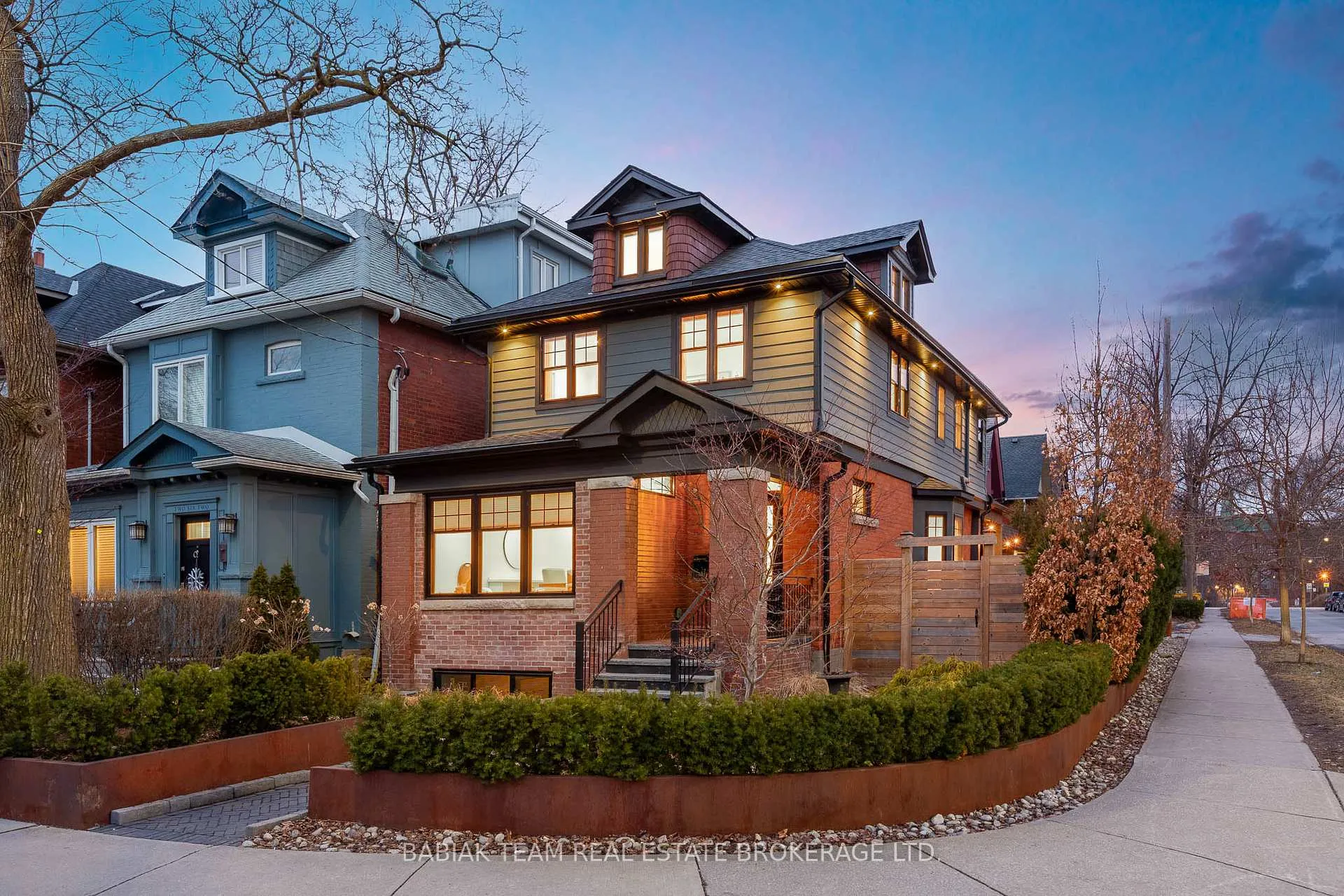 Photo 1 of 264 Pacfic Avenue, Toronto, High Park North — HOMEH