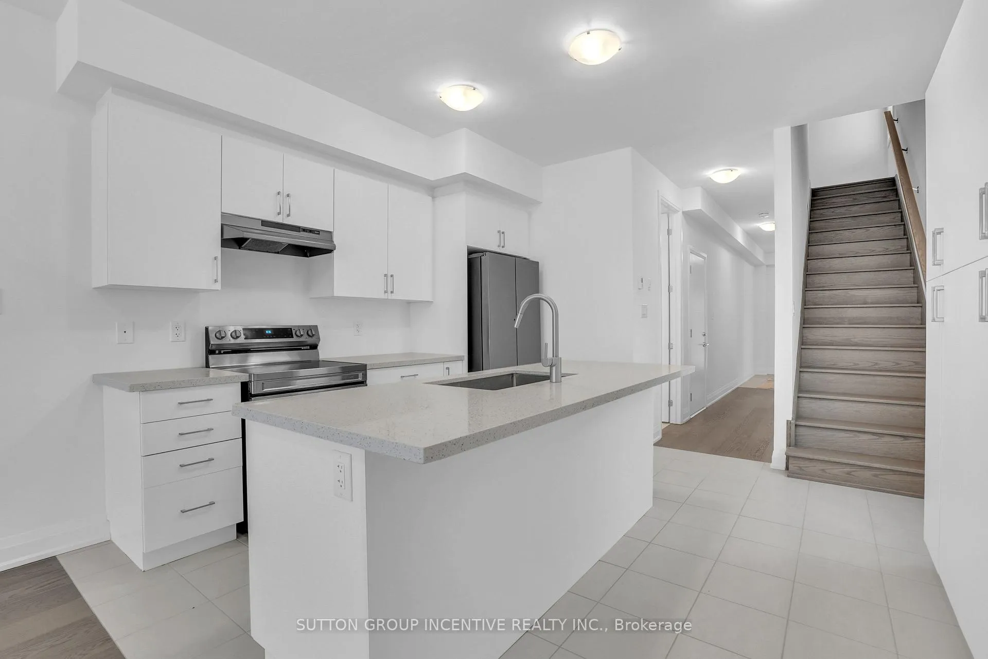 Photo 8 of Unit 1, 3 Ranch Terrace, Barrie, Rural Barrie Southeast — HOMEH