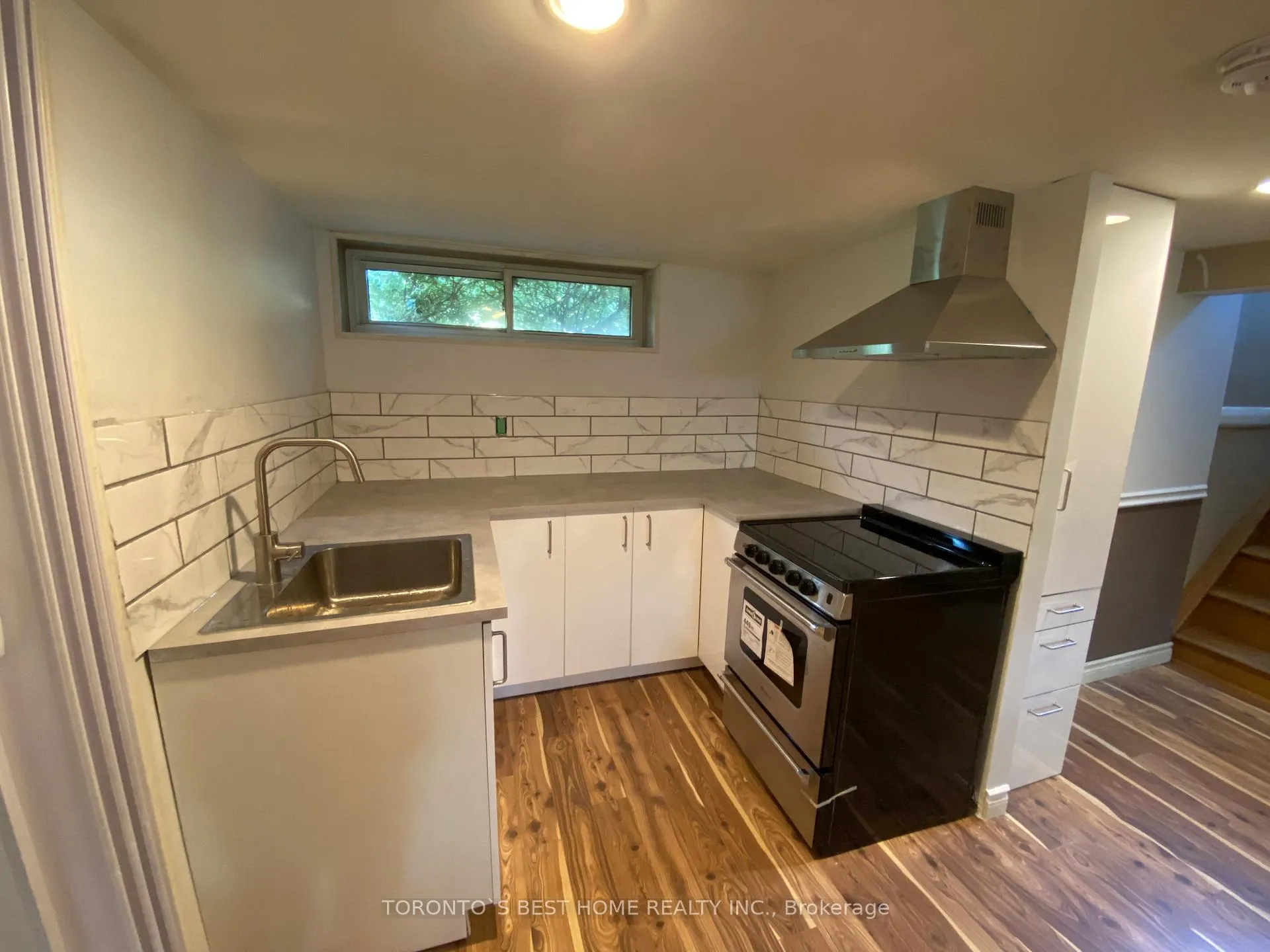 Photo 36 of Unit Lower, 24 Stoddart Drive, Aurora, Aurora Highlands — HOMEH