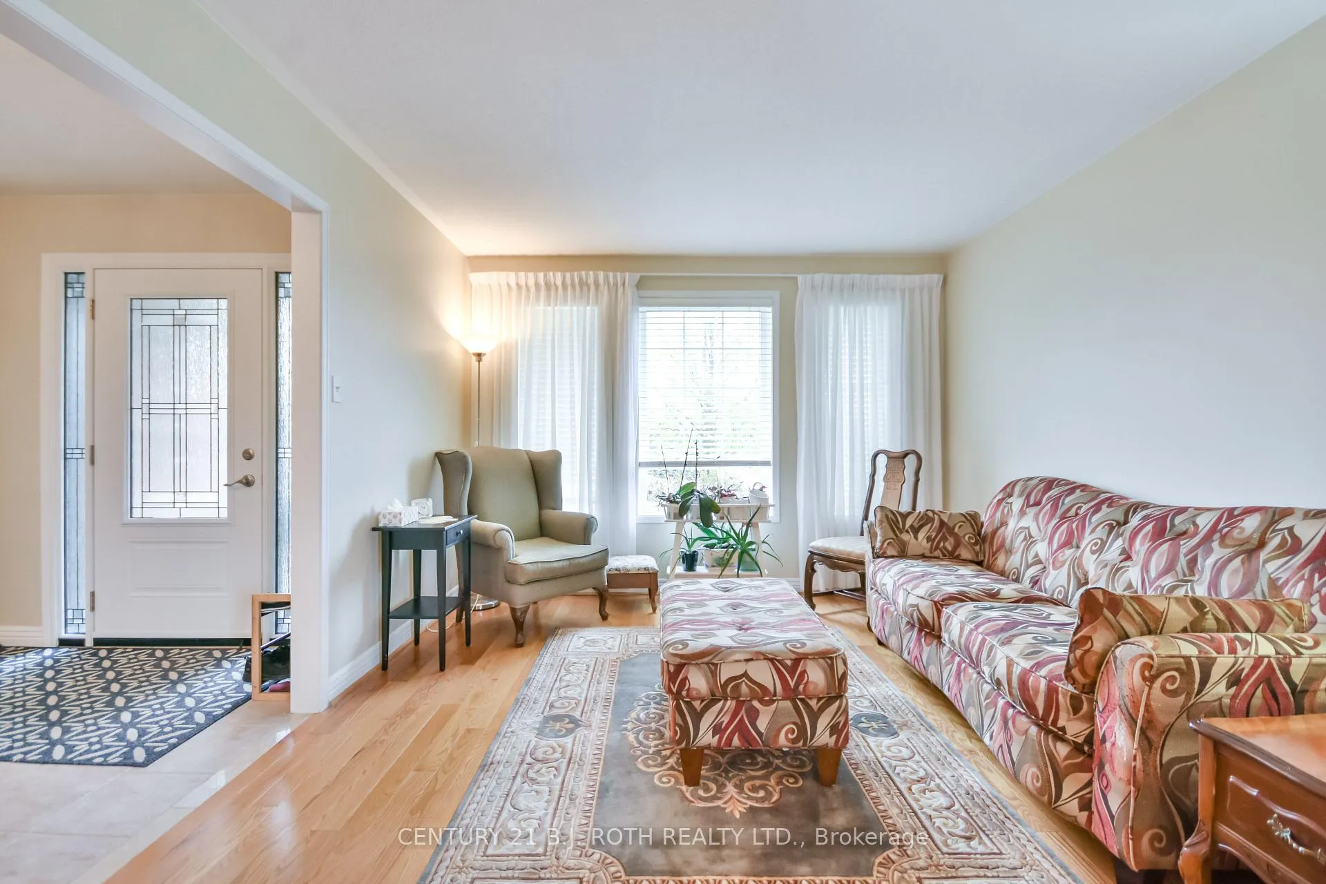 Photo 42 of 77 Sun King Crescent, Barrie, Innis-Shore — HOMEH