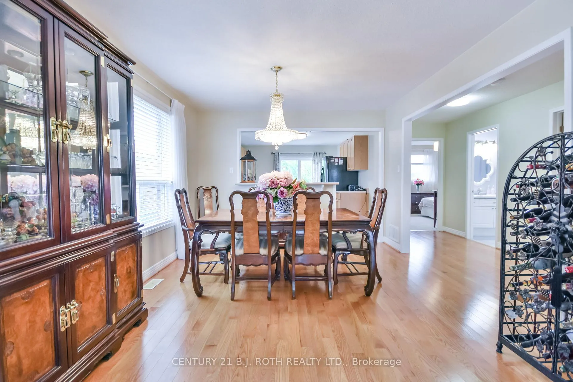 Photo 75 of 77 Sun King Crescent, Barrie, Innis-Shore — HOMEH
