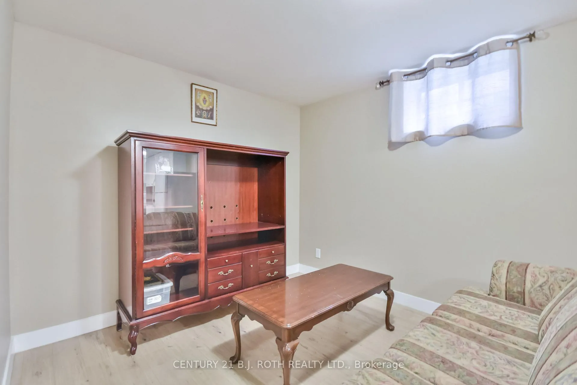 Photo 232 of 77 Sun King Crescent, Barrie, Innis-Shore — HOMEH