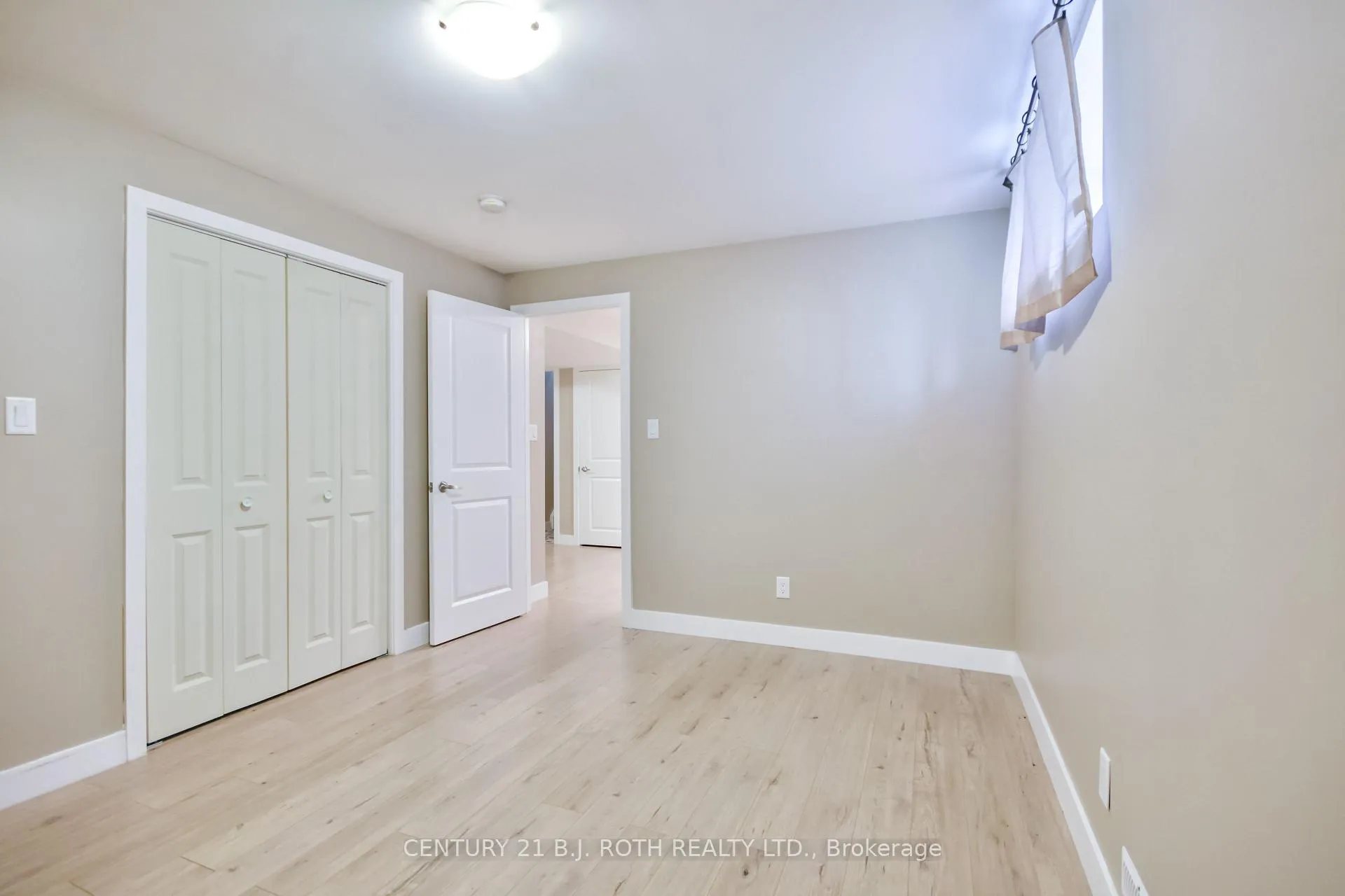 Photo 245 of 77 Sun King Crescent, Barrie, Innis-Shore — HOMEH