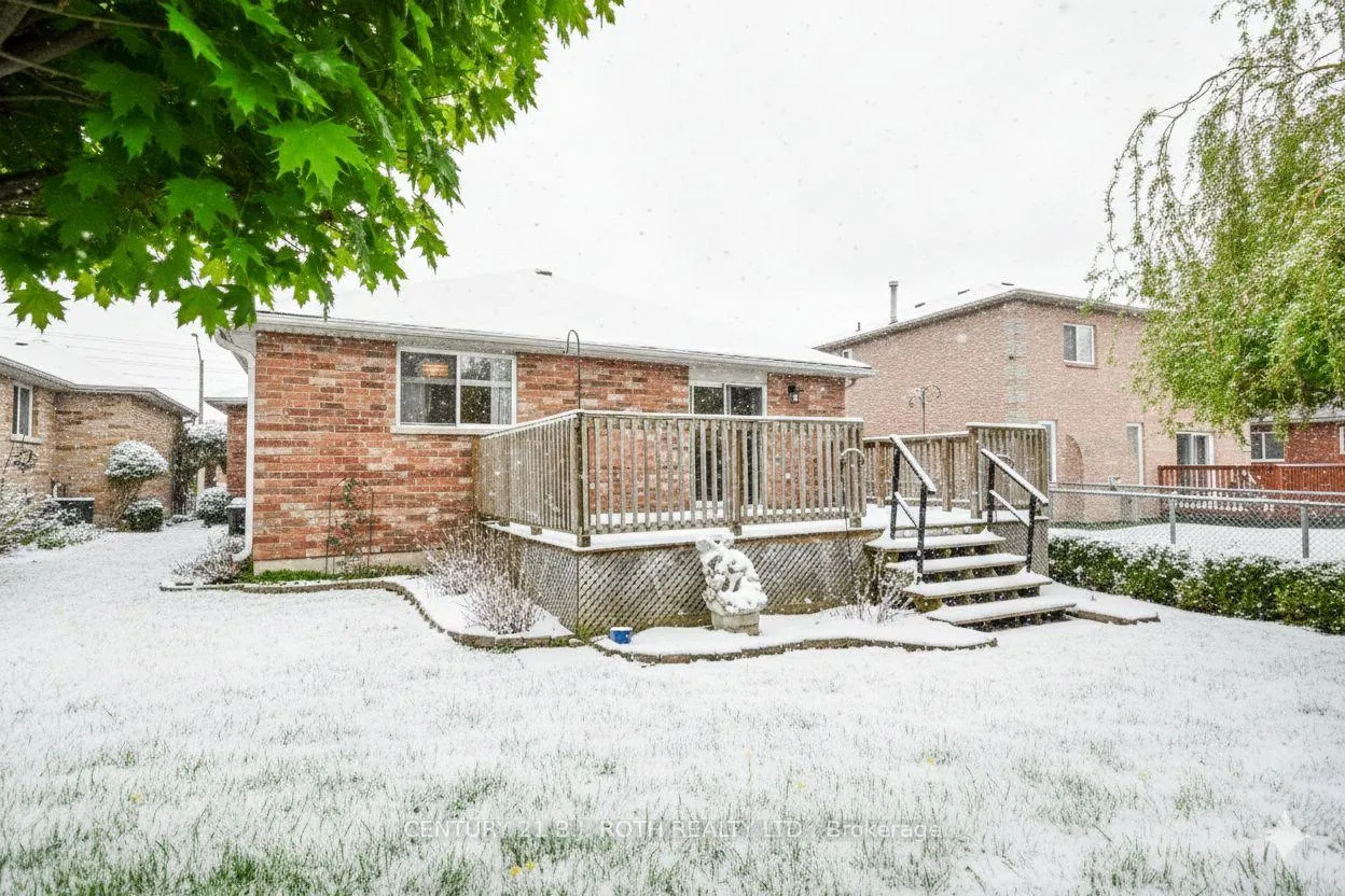 Photo 304 of 77 Sun King Crescent, Barrie, Innis-Shore — HOMEH