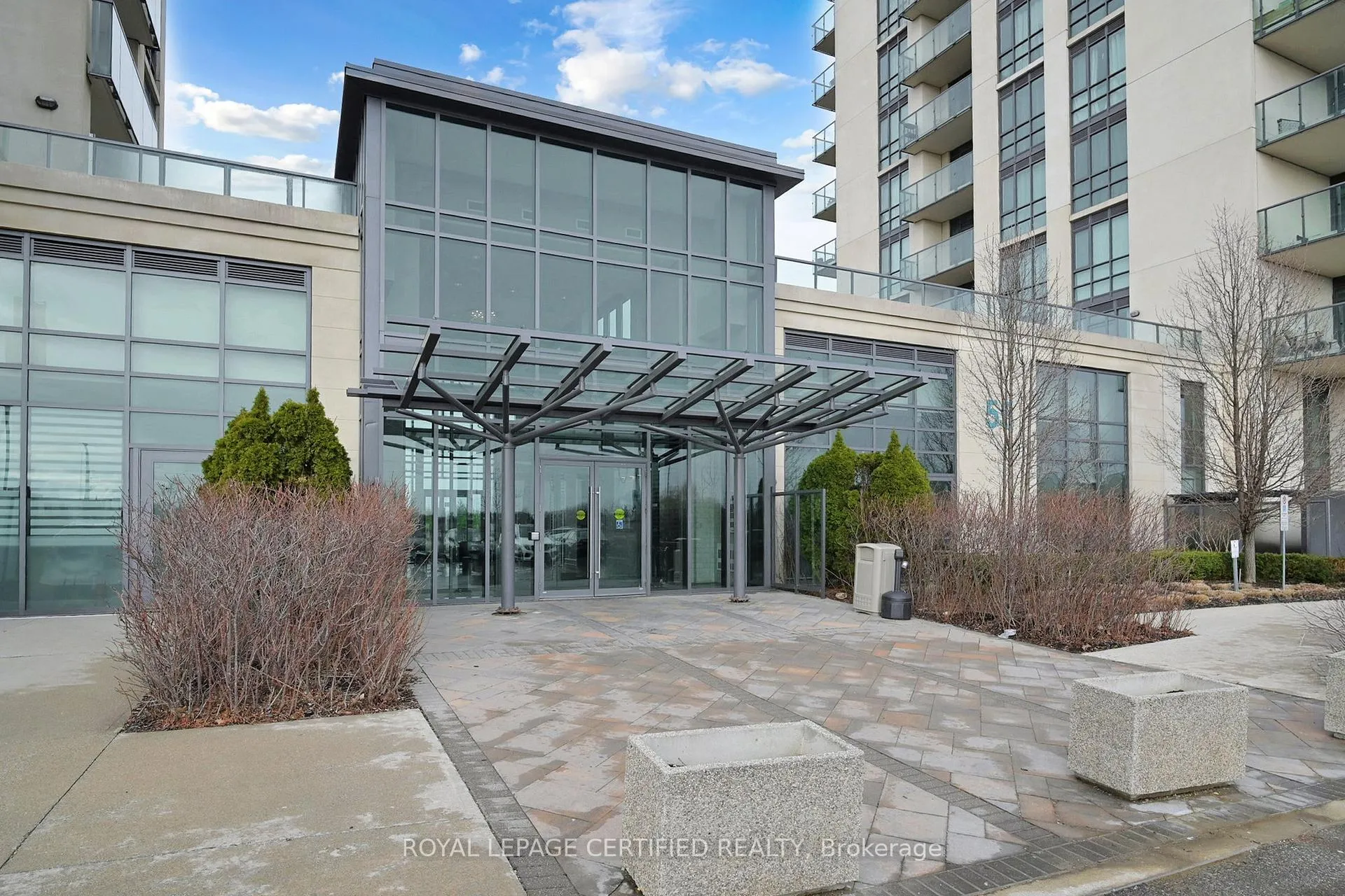 Photo 3 of Unit 711, 55 Yorkland Boulevard, Brampton, Goreway Drive Corridor — HOMEH