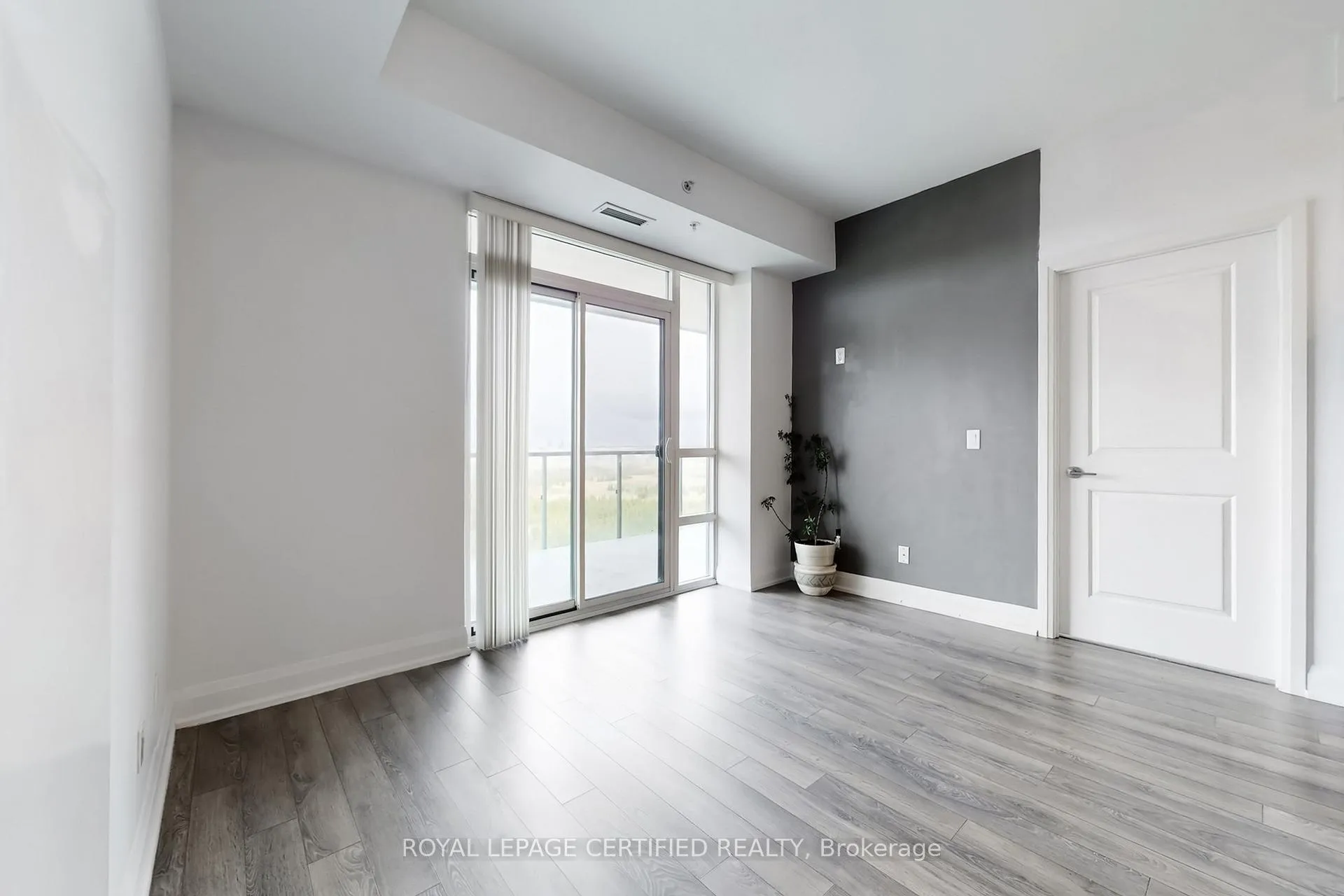 Photo 7 of Unit 711, 55 Yorkland Boulevard, Brampton, Goreway Drive Corridor — HOMEH