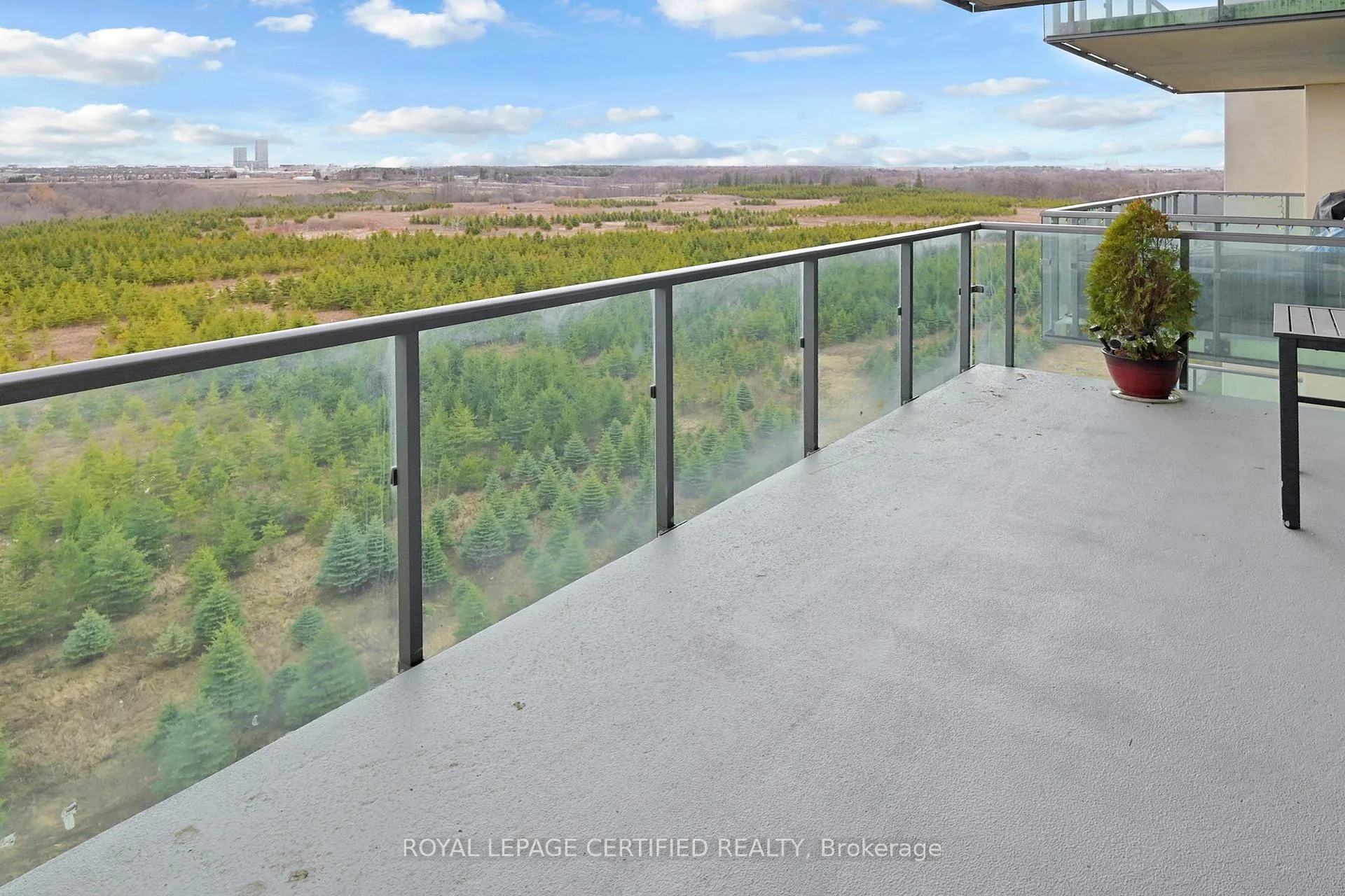 Photo 39 of Unit 711, 55 Yorkland Boulevard, Brampton, Goreway Drive Corridor — HOMEH