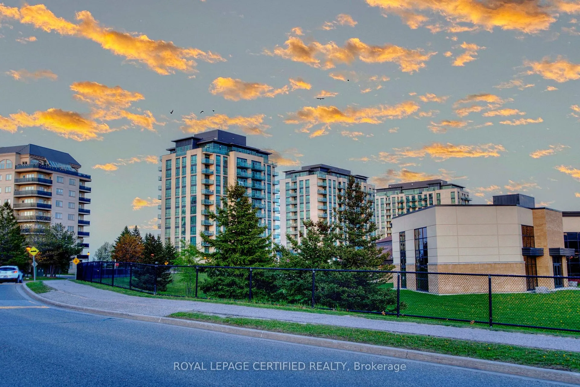 Photo 49 of Unit 711, 55 Yorkland Boulevard, Brampton, Goreway Drive Corridor — HOMEH