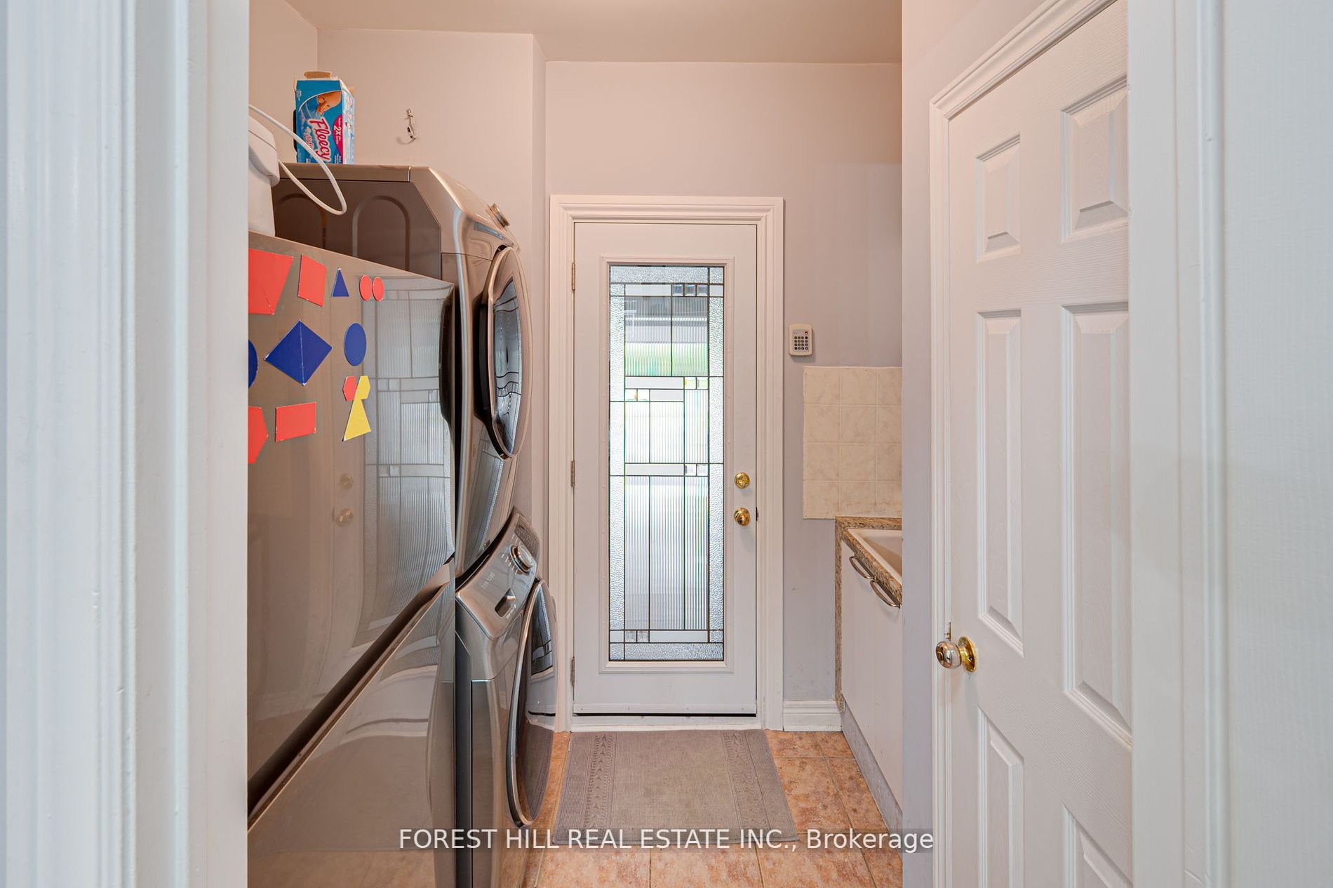 Photo 58 of 2 Reindeer Crescent N, Vaughan, Vellore Village — HOMEH