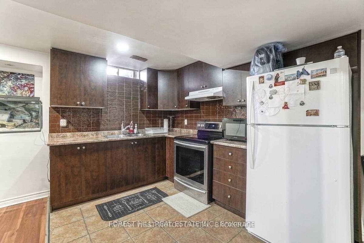 Photo 53 of 2 Reindeer Crescent N, Vaughan, Vellore Village — HOMEH