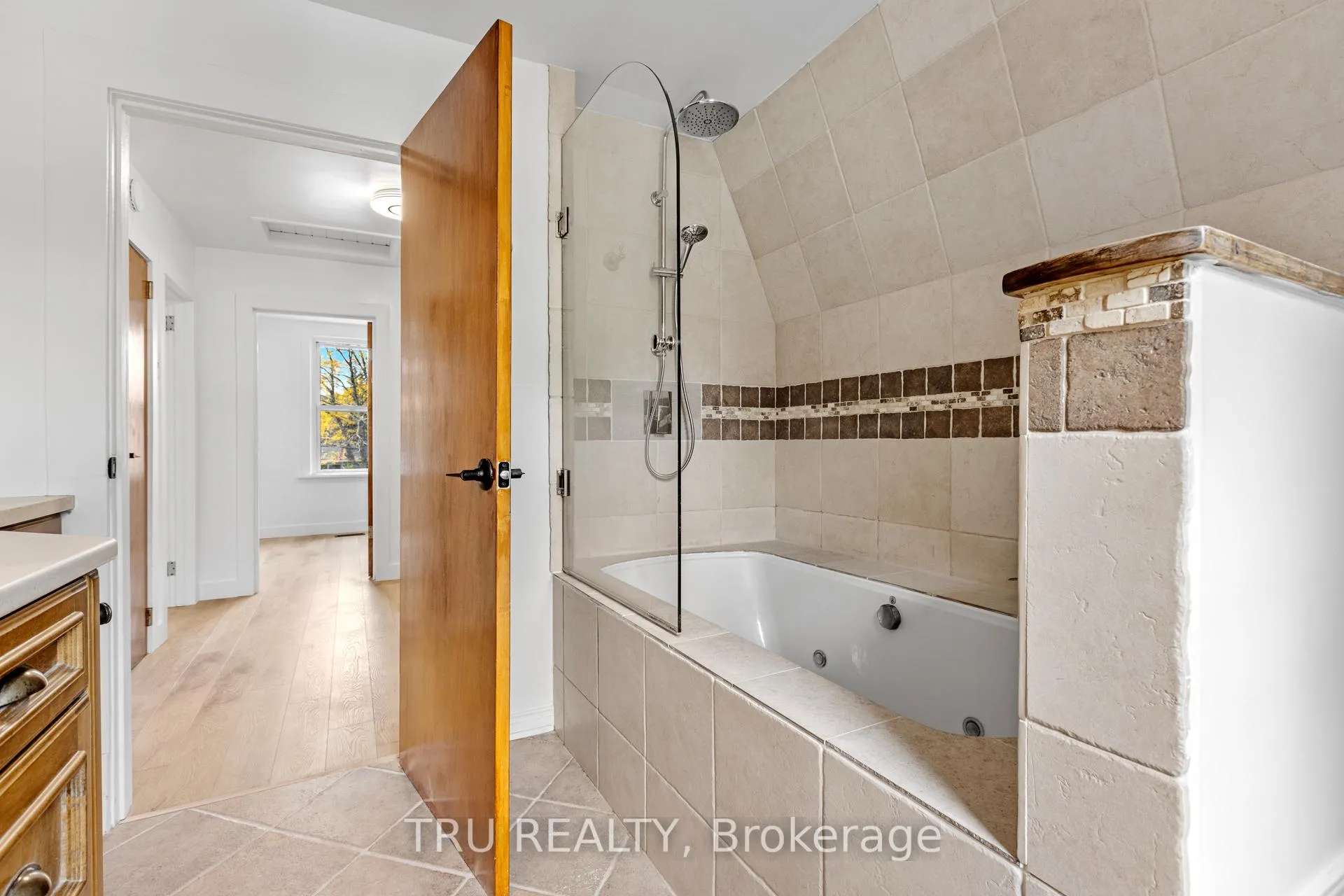 Photo 256 of Unit 1, 2235 Webster Avenue, Ottawa, Alta Vista — HOMEH
