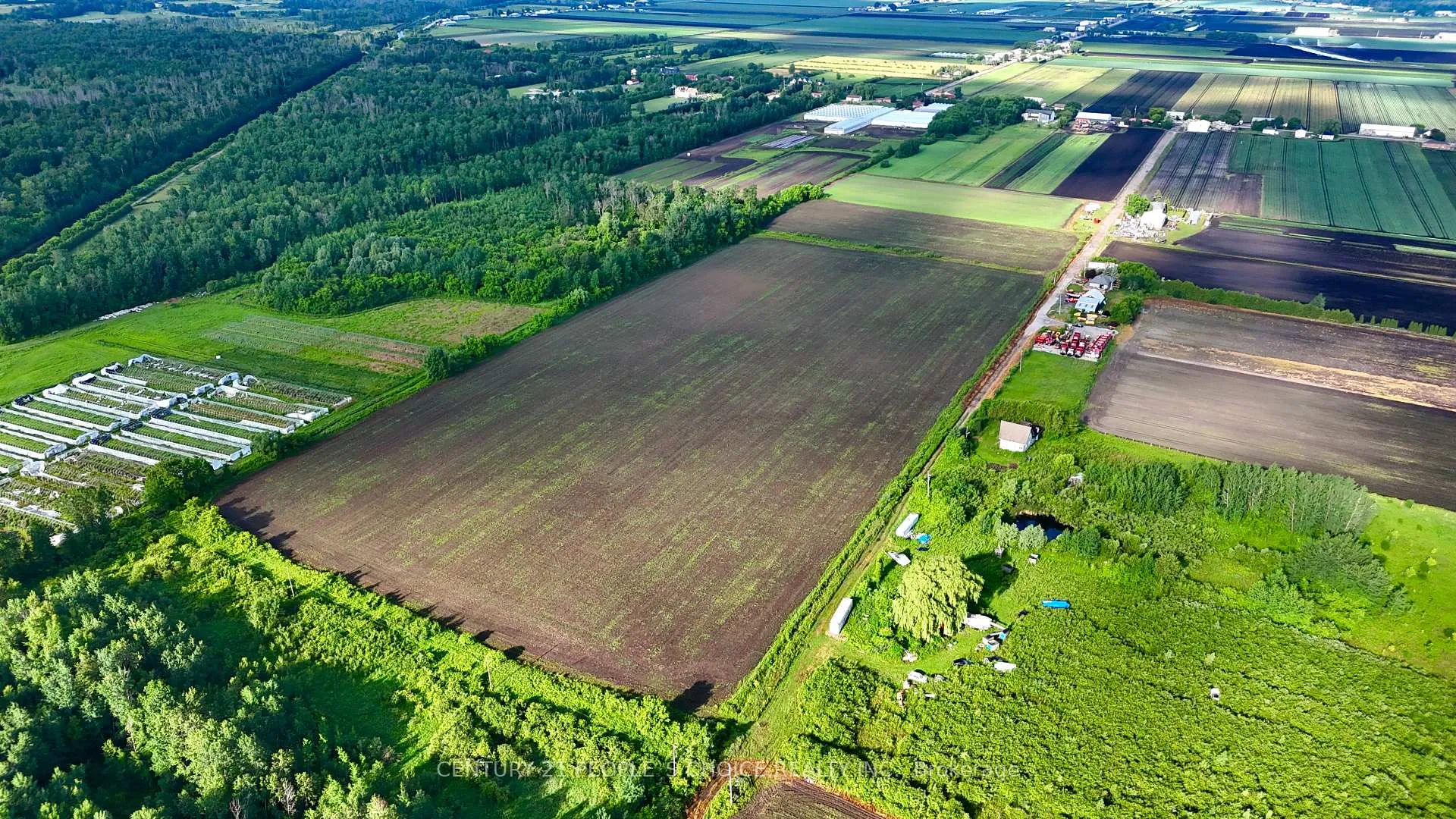 Photo 1 of 325 Lipchey Road, King, Rural King — HOMEH
