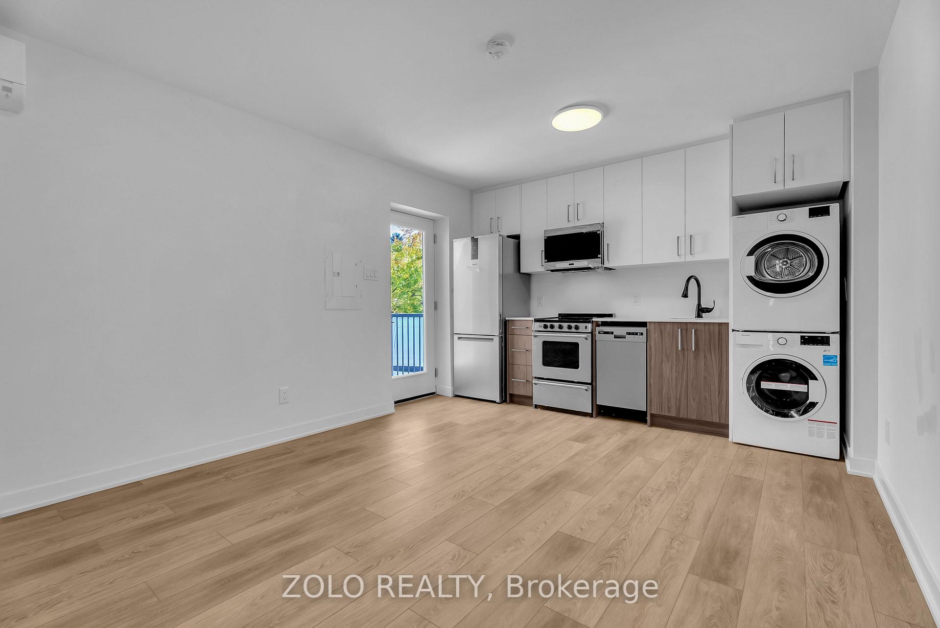 Photo 3 of Unit Unit B, 105 Galloway Road, Scarborough, West Hill — HOMEH