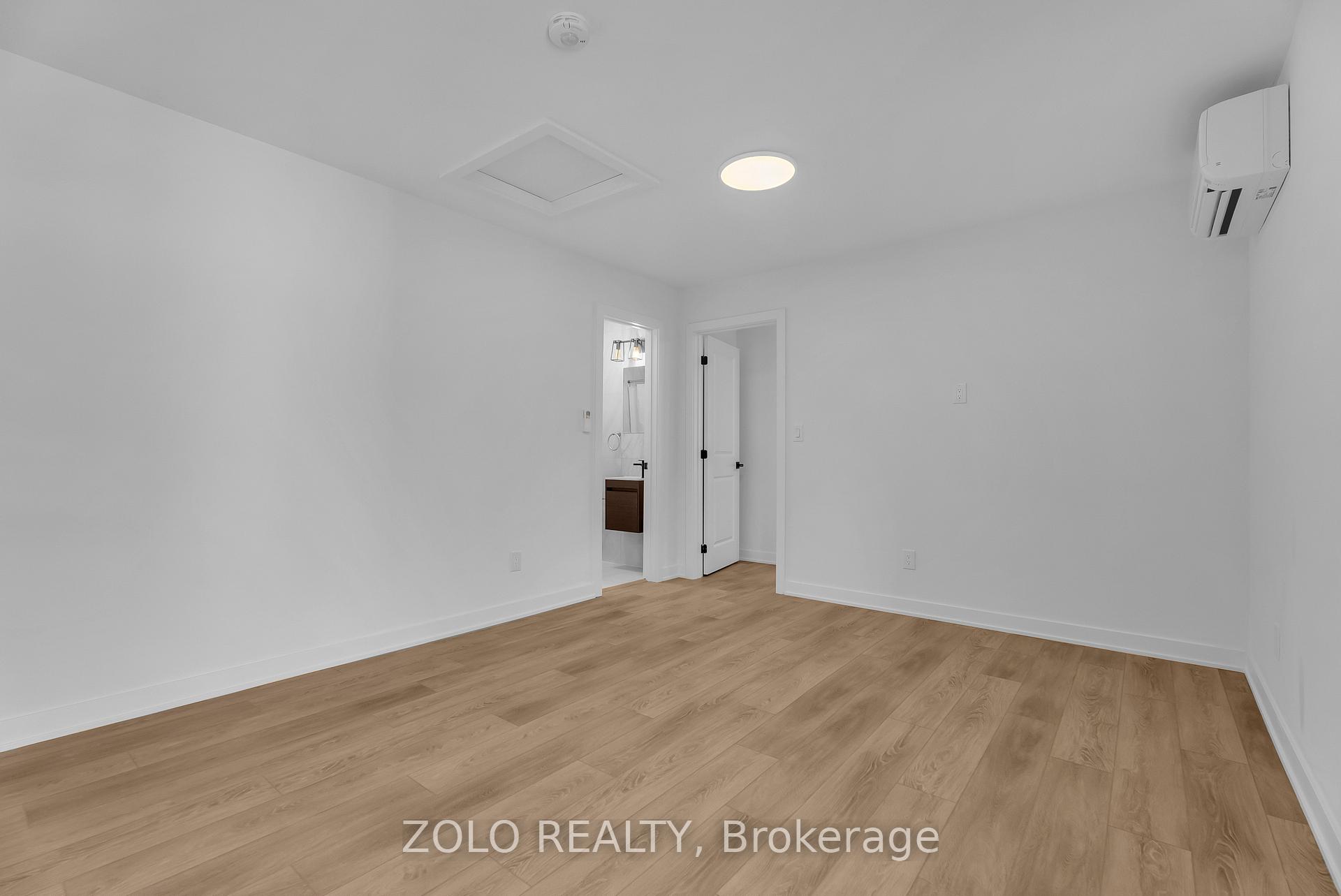 Photo 6 of Unit Unit B, 105 Galloway Road, Scarborough, West Hill — HOMEH