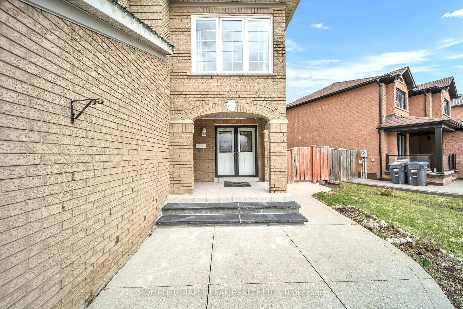 Photo 6 of 87 Softneedle Avenue, Brampton, Sandringham-Wellington — HOMEH